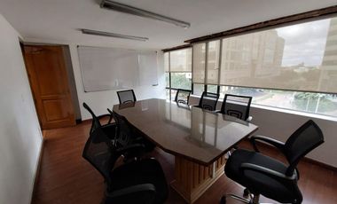 OFICINAS DE UBICACION PRIVILEGIADA CONTIGUA HACIENDA SANTA BARBARA