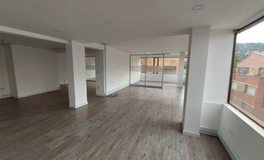 OFICINAS DE UBICACION PRIVILEGIADA CONTIGUA HACIENDA SANTA BARBARA