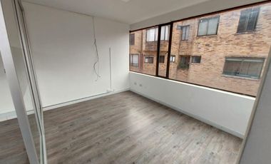 OFICINAS DE UBICACION PRIVILEGIADA CONTIGUA HACIENDA SANTA BARBARA