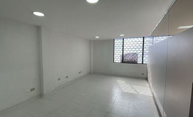 OFICINAS DE UBICACION PRIVILEGIADA CONTIGUA HACIENDA SANTA BARBARA