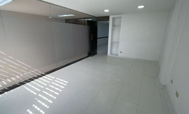 OFICINAS DE UBICACION PRIVILEGIADA CONTIGUA HACIENDA SANTA BARBARA