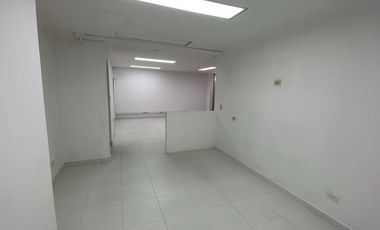 OFICINAS DE UBICACION PRIVILEGIADA CONTIGUA HACIENDA SANTA BARBARA