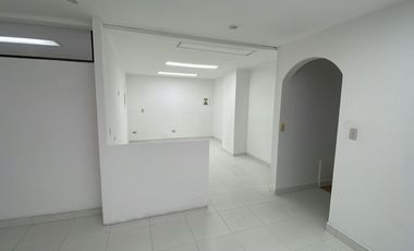 OFICINAS DE UBICACION PRIVILEGIADA CONTIGUA HACIENDA SANTA BARBARA