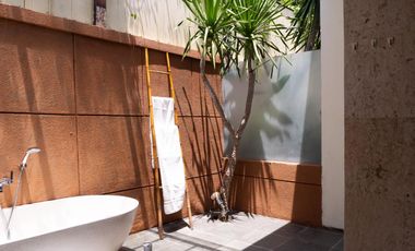 Dijual Villa di area premium Jalan Dewi Saraswati