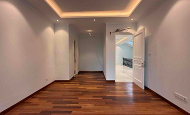 Rumah Mewah Emporio Design, 4 Lantai di Cilandak Jakarta Selatan Murah