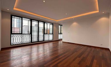 Rumah Mewah Emporio Design, 4 Lantai di Cilandak Jakarta Selatan Murah