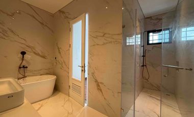 Rumah Mewah Emporio Design, 4 Lantai di Cilandak Jakarta Selatan Murah