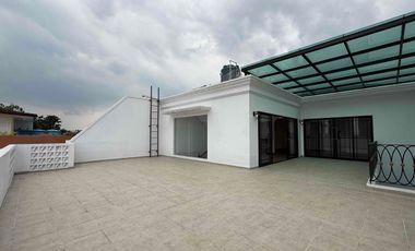 Rumah Mewah Emporio Design, 4 Lantai di Cilandak Jakarta Selatan Murah