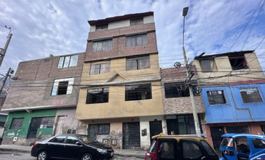 En Venta Departamento en 1° Piso Ubicado Cerca a La Av San Martín - Comas