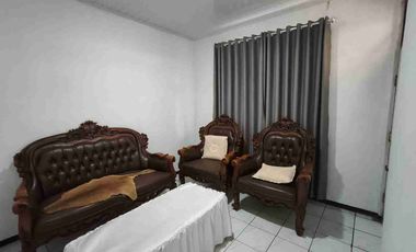 DI SEWAKAN RUMAH DEKAT MTC MIM MARGAHAYU RAYA BANDUNG