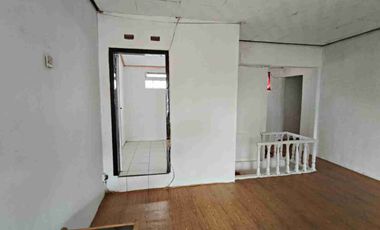 DI SEWAKAN RUMAH DEKAT MTC MIM MARGAHAYU RAYA BANDUNG