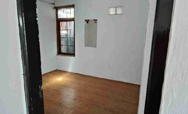 DI SEWAKAN RUMAH DEKAT MTC MIM MARGAHAYU RAYA BANDUNG