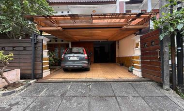 Dijual Rumah Mewah Siap Huni di Kav. Agraria – Luas,Tanah Luas Murah