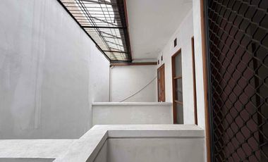 Dijual Rumah Mewah Siap Huni di Kav. Agraria – Luas,Tanah Luas Murah