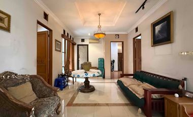 Dijual Rumah Mewah Siap Huni di Kav. Agraria – Luas,Tanah Luas Murah