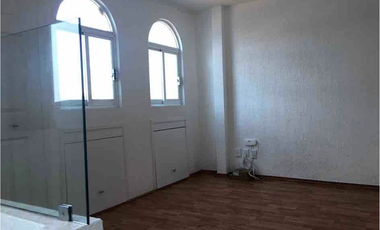 CASA EN RENTA EN METEPEC FRACCIONAMIENTO CANDILEJAS