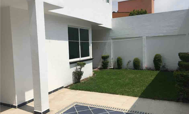 CASA EN RENTA EN METEPEC FRACCIONAMIENTO CANDILEJAS