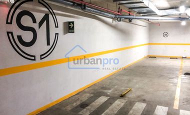 En Venta - Cochera Lineal en Barranco (entran hasta 2 vehículos) | Sótano 1