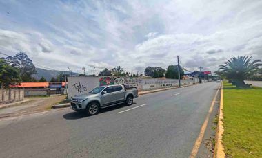 Rento amplio terreno plano frente al centro comercial San Luis shopping