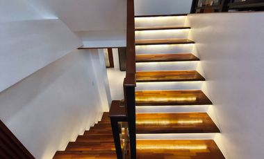 36M Fully Furnished 3 Storey House & Lot w/ Basement For Sale in Camp 7 Baguio City LSS