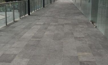 RENTA LOCAL COMERCIAL 110 MT EL CAMPANARIO LA RESERVA  RL04