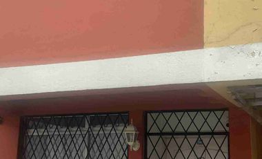 Vendo Casa en Sta Ritha y Av. Mariscal Sucre Precio Negociable