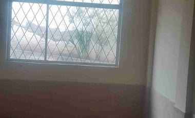 Vendo Casa en Sta Ritha y Av. Mariscal Sucre Precio Negociable