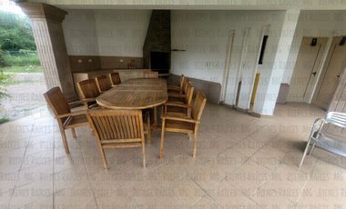 Casa Quinta en Venta en Santiago, en esquina, de 1 planta, en calle privada a 1 min de la Carretera y a 2 min a pie del muelle a la Presa de la Boca