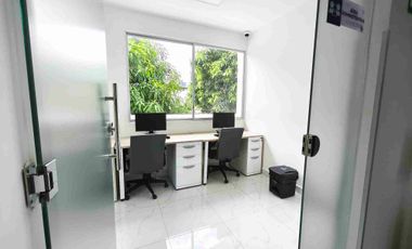 Urdesa Local comercial y oficinas empresarial excelente ubicación con parqueo propio