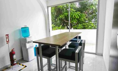 Urdesa Local comercial y oficinas empresarial excelente ubicación con parqueo propio