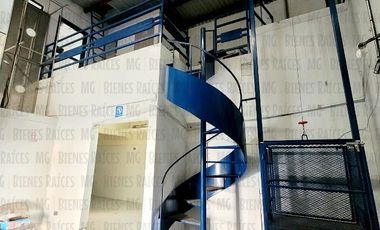 VENTA de Bodega con giro alimenticio, en esquina, a 1 cuadra de Plaza Nuevo Sur y a 1 de Av. Revolución