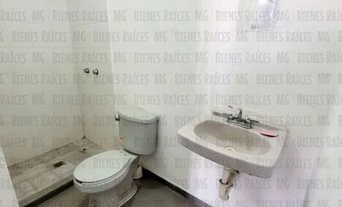 VENTA de Bodega con giro alimenticio, en esquina, a 1 cuadra de Plaza Nuevo Sur y a 1 de Av. Revolución