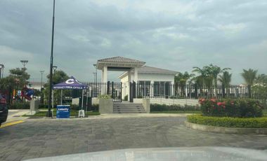 Alquilo casa de estreno Casa Laguna