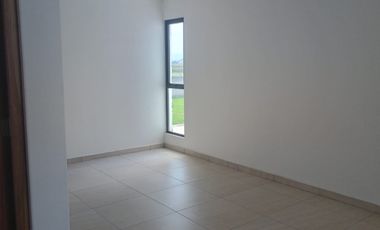 Estrena Casa en RENTA en Mexicalzingo a 10 minutos de Metepec, moderna y con finos acabados