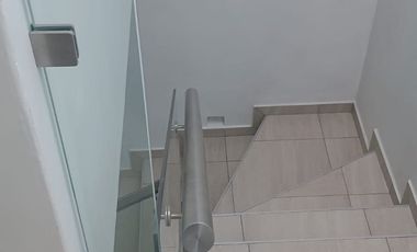 Estrena Casa en RENTA en Mexicalzingo a 10 minutos de Metepec, moderna y con finos acabados