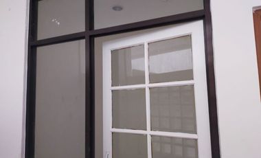 Disewakan Rumah di Permata Buana Luas 9X20m2 Full Furnished