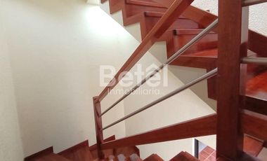 VENTA CASA A ESTRENAR 3 PISOS EN RICAURTE