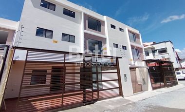 VENTA CASA A ESTRENAR 3 PISOS EN RICAURTE
