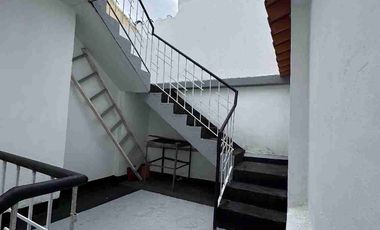 VENDO BUCARAMANGA  BARRIO EL PRADO.  AMPLIA CASA 8X21 AREA LOTE 6 ALCOBAS ,