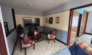 VENDO BUCARAMANGA  BARRIO EL PRADO.  AMPLIA CASA 8X21 AREA LOTE 6 ALCOBAS ,