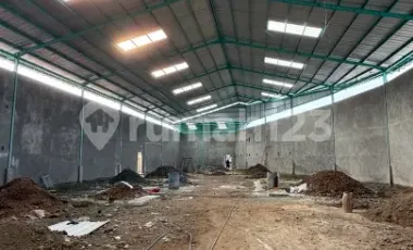 Disewakan Gudang Baru Ready Bulan February Bagus Bangettt masuk kontainer di Rawa Buaya Cengkareng Jakarta Barat