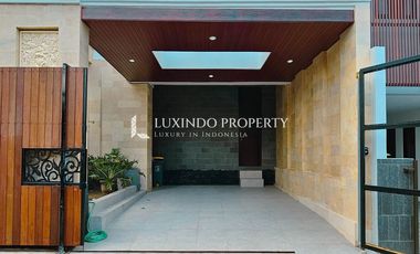 3-STOREY MODERN BALINESE HOUSE FOR SALE IN GUNUNG SALAK