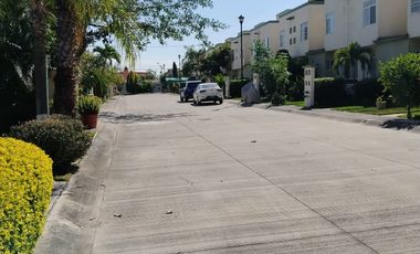 $ 1'050,000 Casa con Tres Recámaras y Alberca en Colinas de Altar Temixco, Morelos