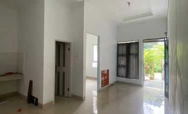 Over Kredit dkt Stasiun KA Depok 79JT di Cluster Hills Residence Sukmajaya