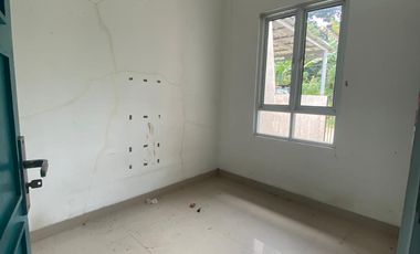 Over Kredit dkt Stasiun KA Depok 79JT di Cluster Hills Residence Sukmajaya