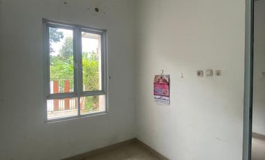 Over Kredit dkt Stasiun KA Depok 79JT di Cluster Hills Residence Sukmajaya
