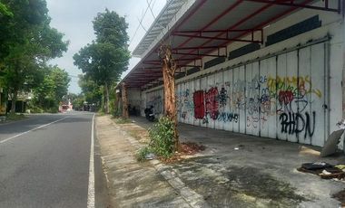 Disewakan Ruko Strategis 2 Lantai di Pusat Kota Bantul Area Luas, Dekat Fasilitas Publik & Akses Mudah.