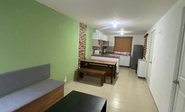 RENTA DE CASA AMUEBLADA EN VIÑEDOS 3 RECAMARAS UN PISO SALIDA LEON SILAO