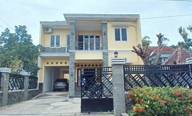 Disewakan Rumah Mewah 2 Lantai Full Furnished di Cepokojajar, Piyungan, Bantul Lingkungan Asri & Nyaman