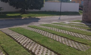 $1,250,000 HERMOSA CASA DOS RECÁMARAS Y ALBELCA, EN LAS GARZAS, TEZOYUCA, EMILIANO ZAPATA, MORELOS